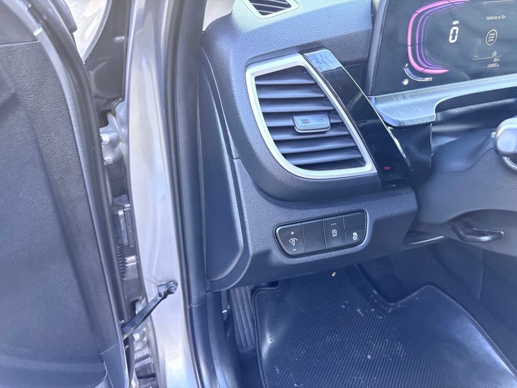 Used 2025 Kia Seltos S AWD/4WD image 11