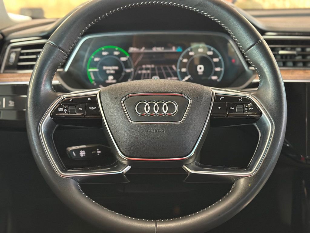 Used 2019 Audi e-tron Prestige w/ Prestige Package image 42