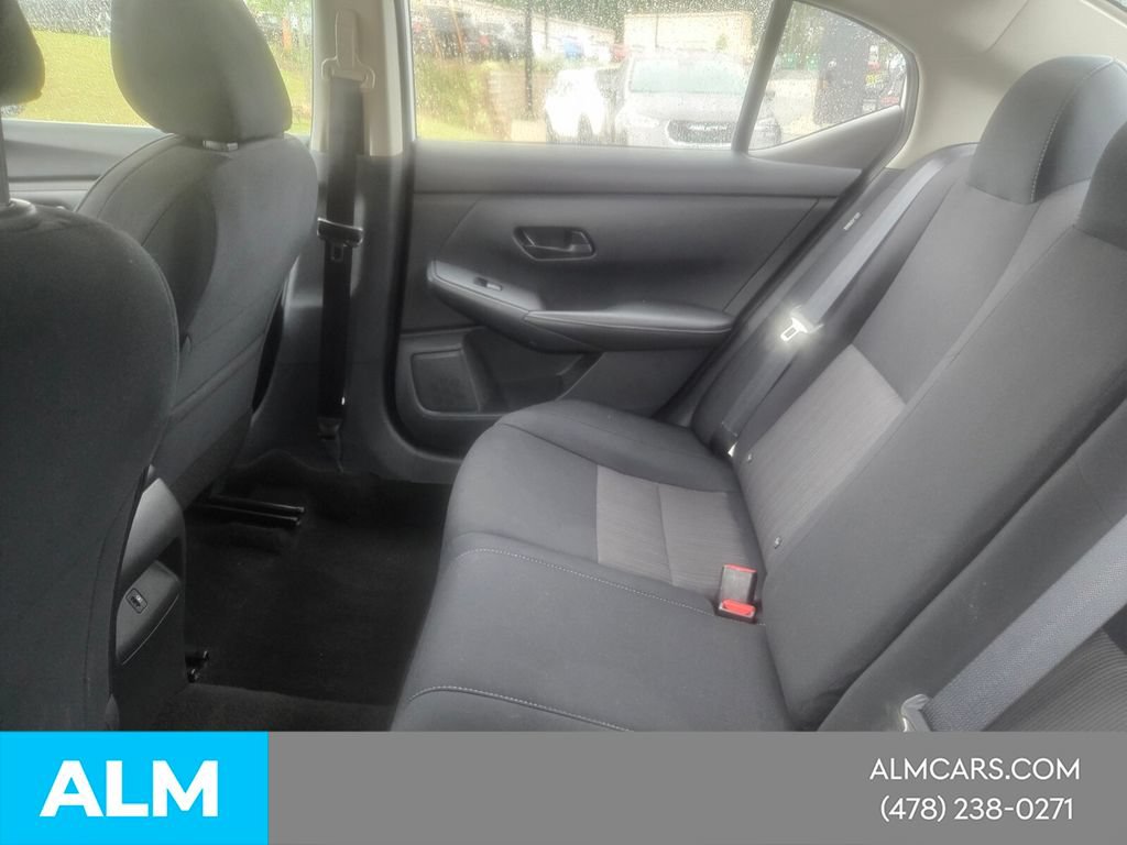 Used 2024 Nissan Sentra SV FWD image 5
