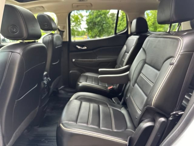 Used 2021 GMC Acadia Denali w/ Denali Ultimate Package AWD/4WD image 16