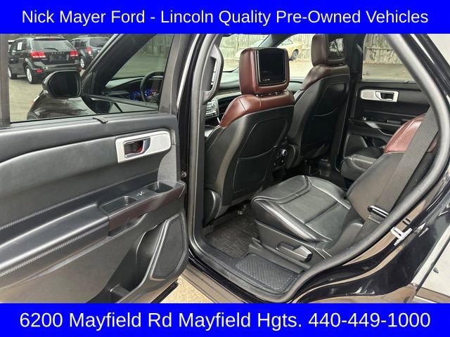 Used 2020 Ford Explorer Platinum w/ Premium Technology Package image 21