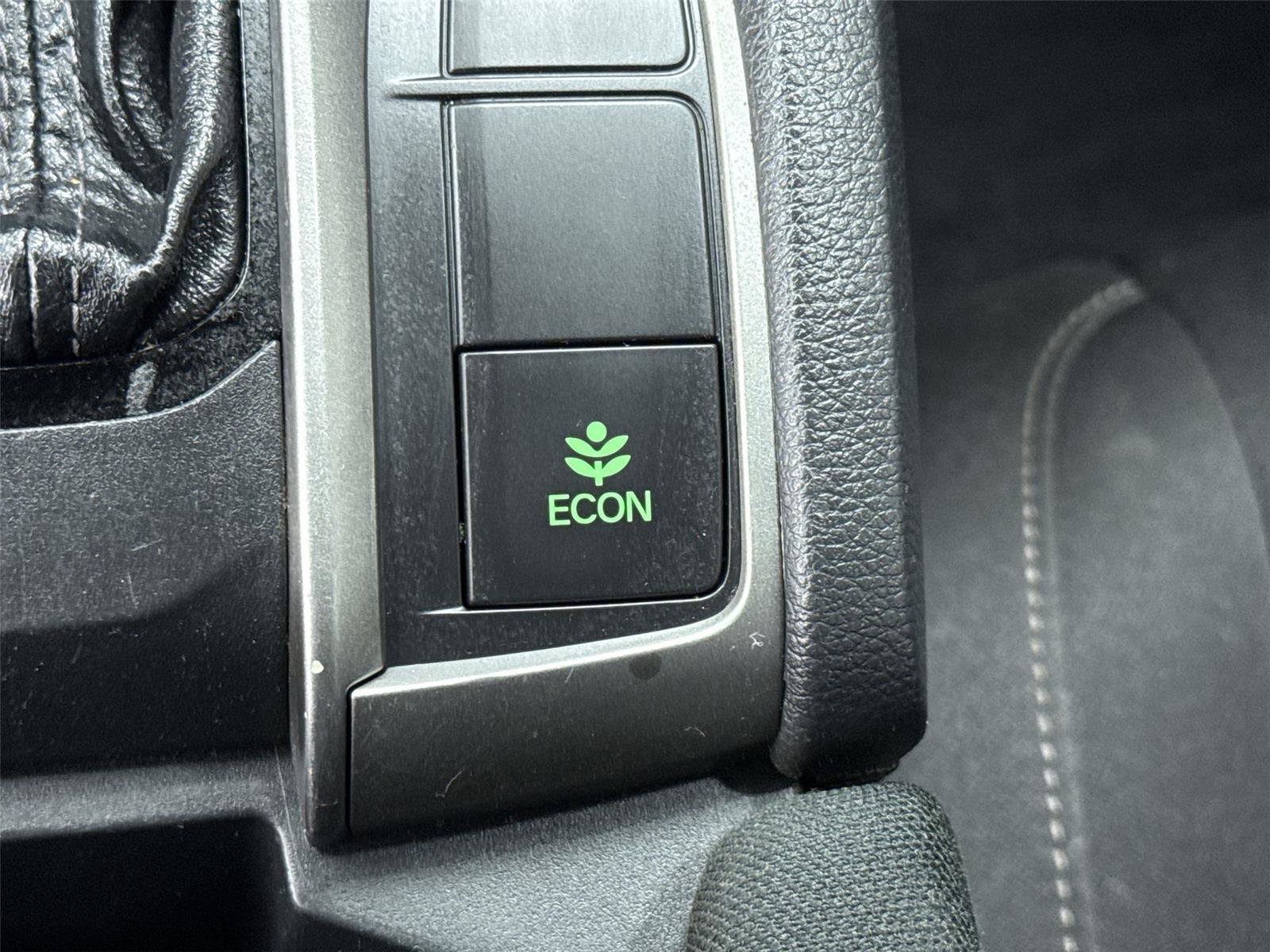 Used 2019 Honda Civic Sport image 18