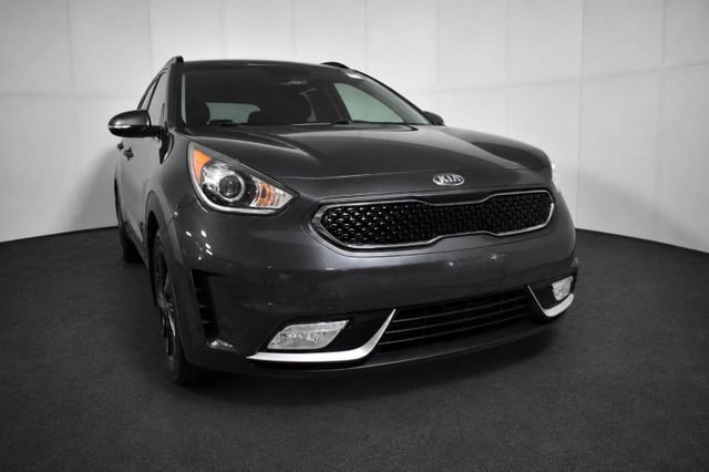 Used 2018 Kia Niro EX w/ EX Touring Graphite Edition FWD image 3