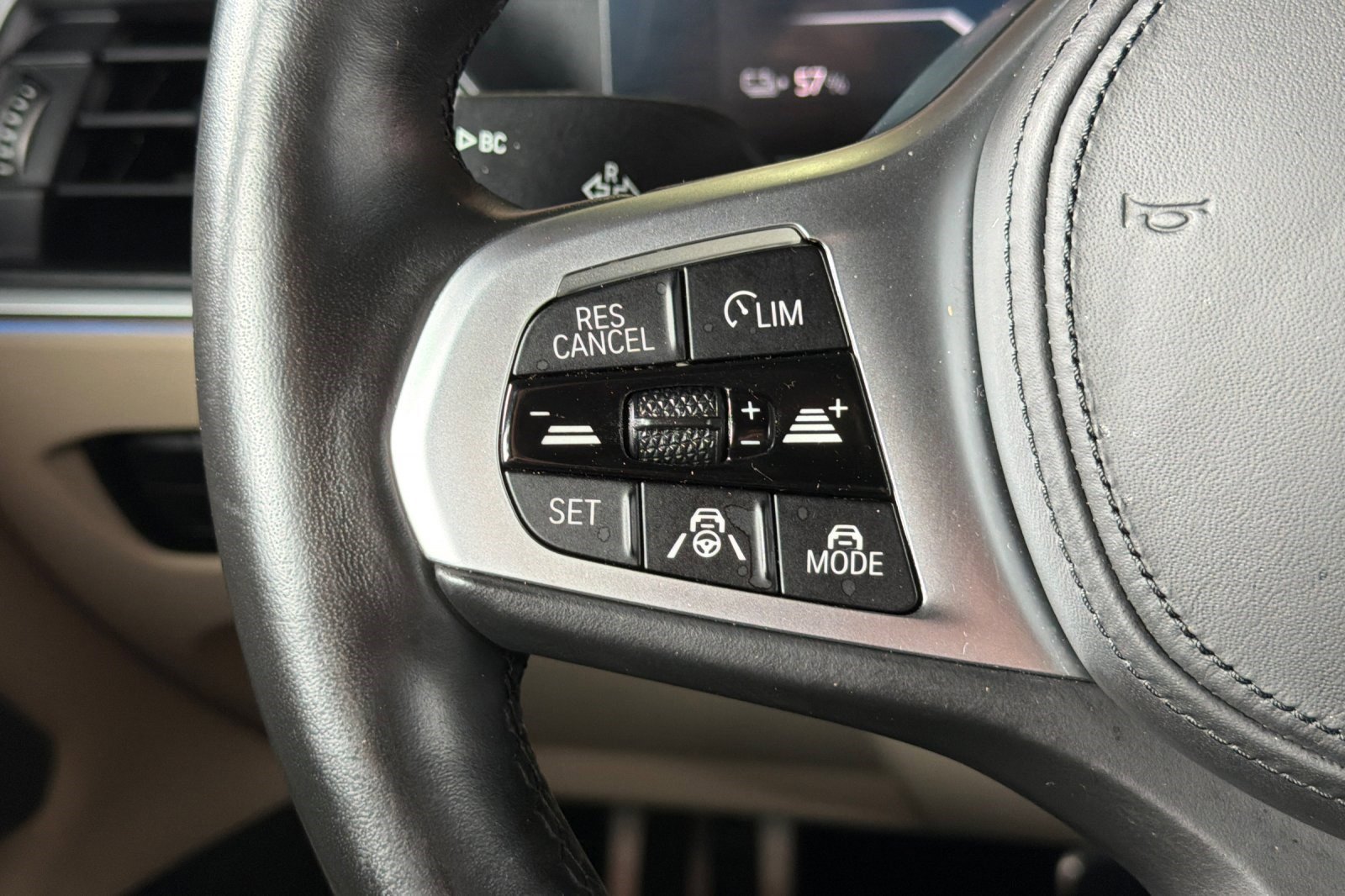 Certified 2023 BMW i4 eDrive40 w/ M Sport Package image 31