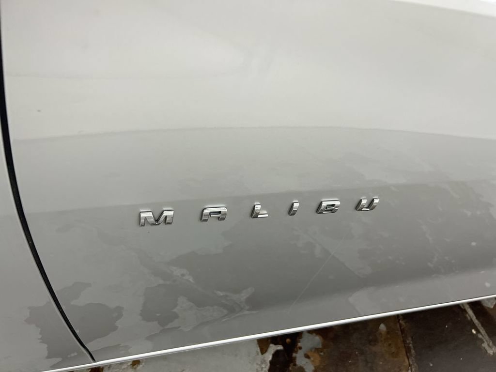 Used 2018 Chevrolet Malibu Premier FWD image 26