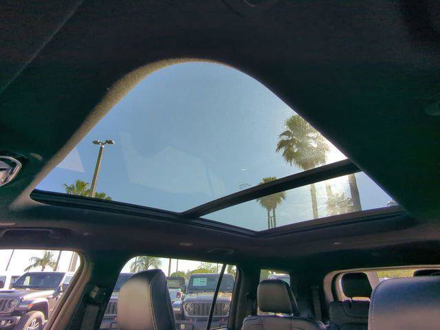 Certified 2023 Jeep Grand Cherokee L Overland image 25