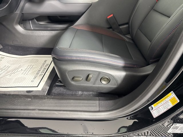 New 2026 Chevrolet Equinox EV RS image 18