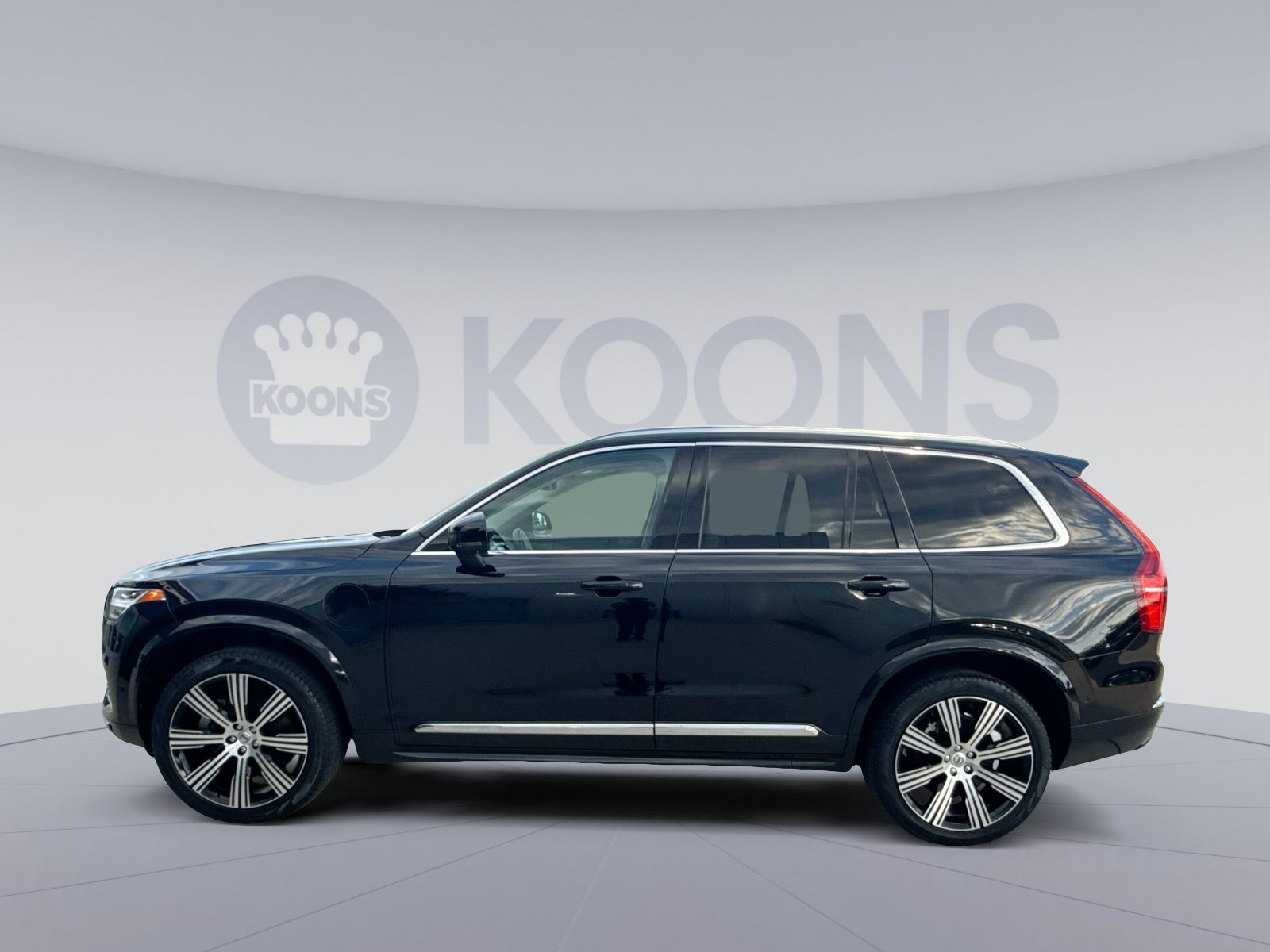Certified 2023 Volvo XC90 T8 Plus w/ Protection Package Premier AWD/4WD image 2
