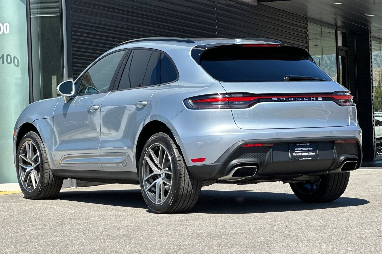 New 2026 Porsche Macan AWD/4WD image 3