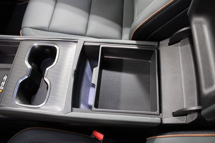 New 2025 GMC Acadia AT4 w/ Super Cruise Package image 14