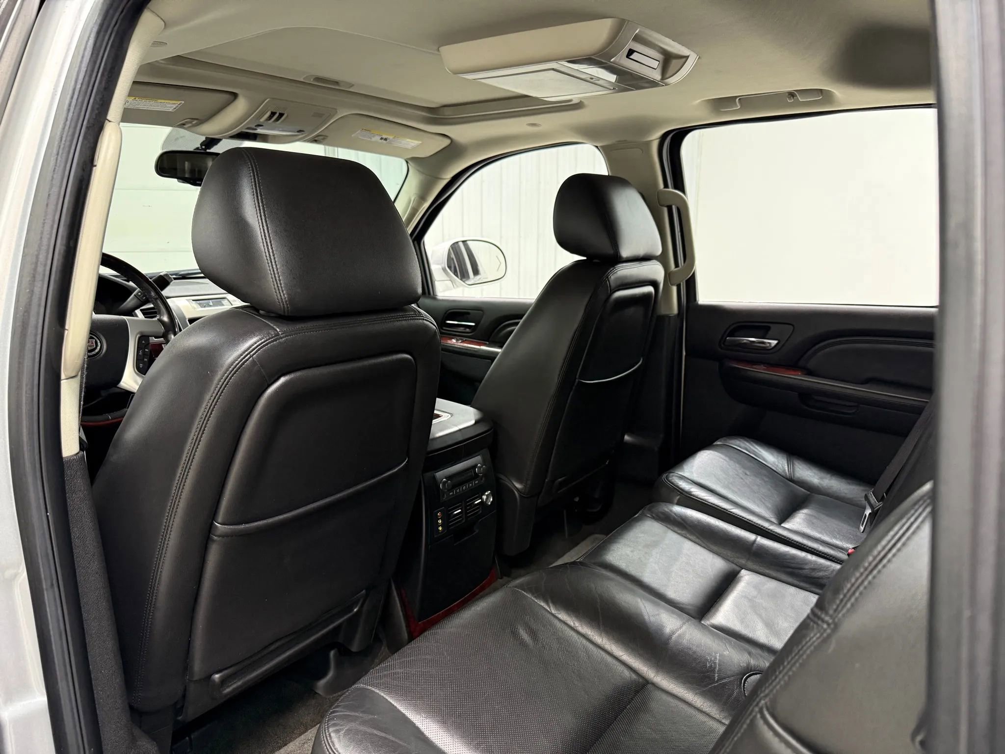 Used 2012 Cadillac Escalade EXT Premium image 16