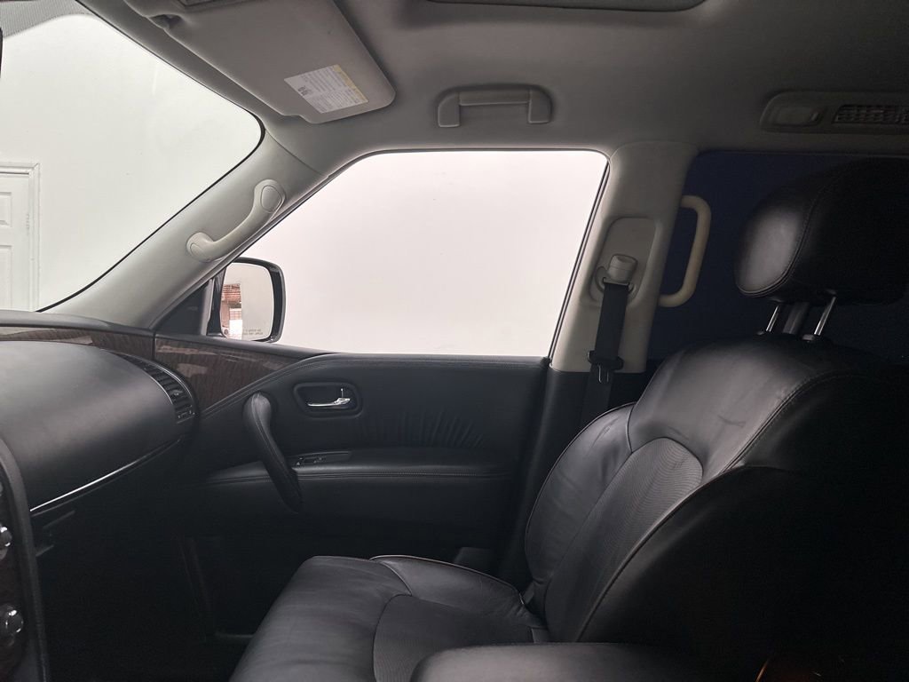 Used 2019 Nissan Armada Platinum w/ Interior Lighting Package RWD image 33