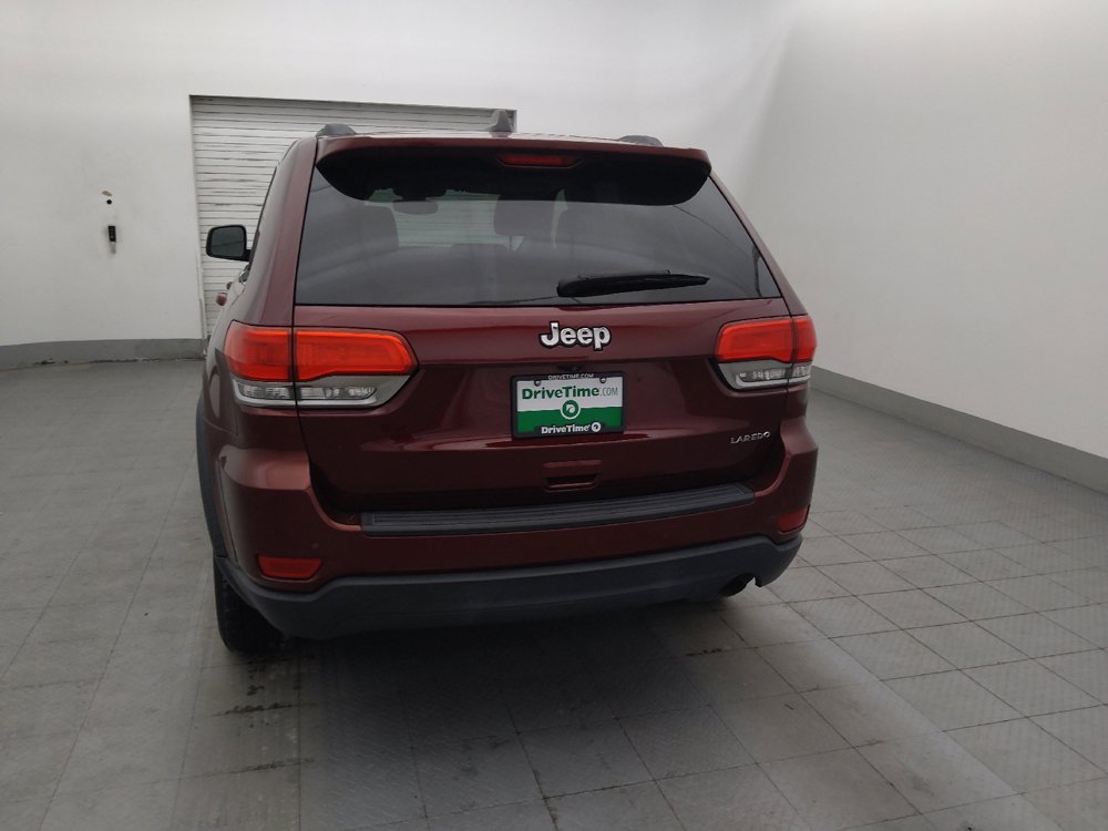 Used 2017 Jeep Grand Cherokee Laredo w/ Quick Order Package 2BE RWD image 6
