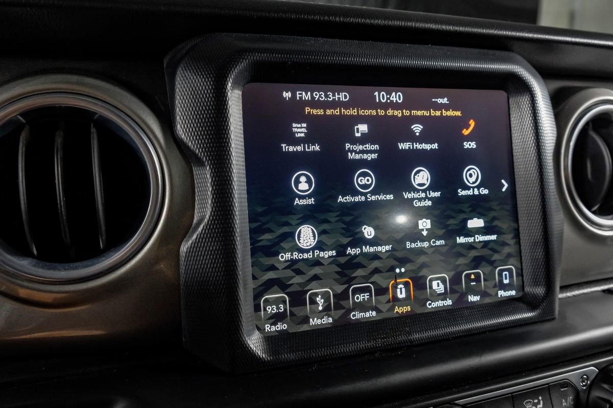 Used 2018 Jeep Wrangler Unlimited Sahara AWD/4WD image 27