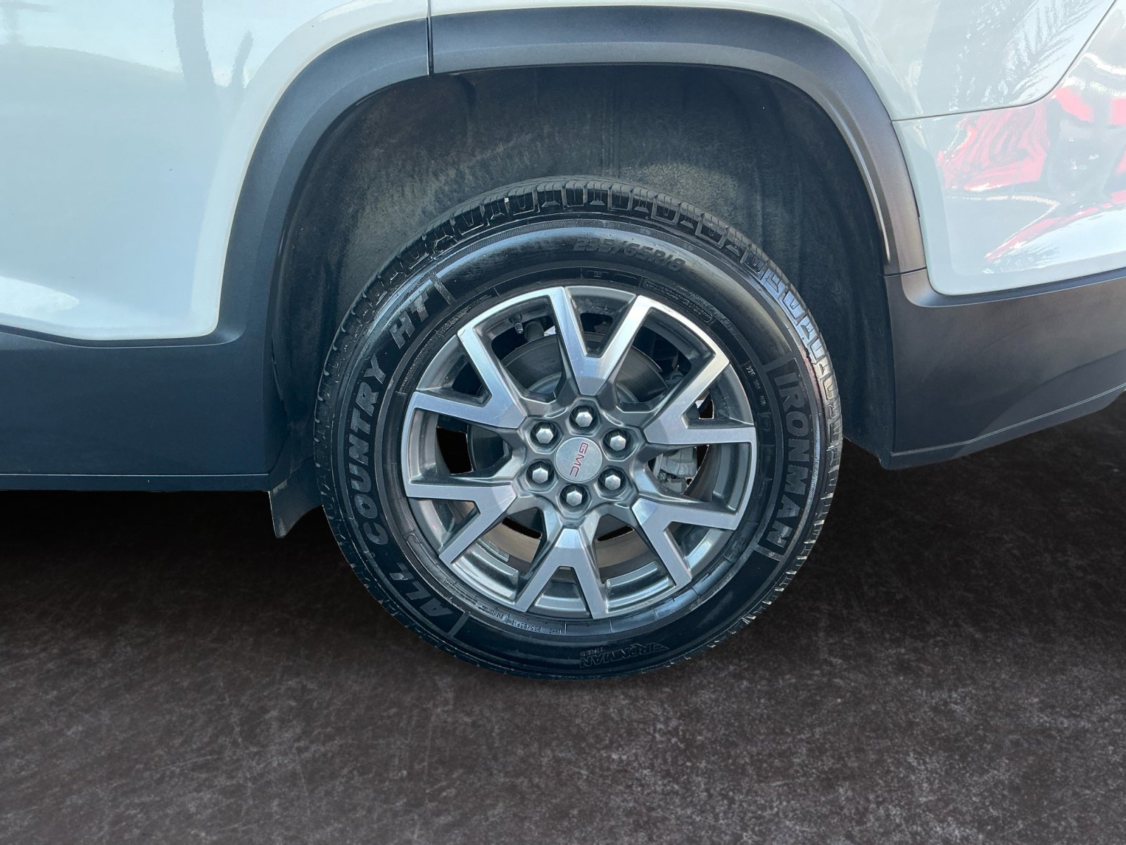 Used 2020 GMC Acadia SLE image 14