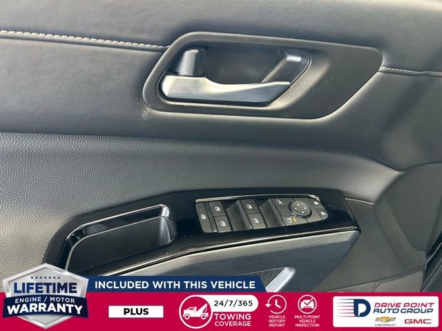 Used 2025 Nissan Pathfinder SL image 14