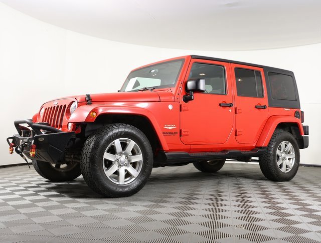 Used 2015 Jeep Wrangler Unlimited Sahara w/ Connectivity Group