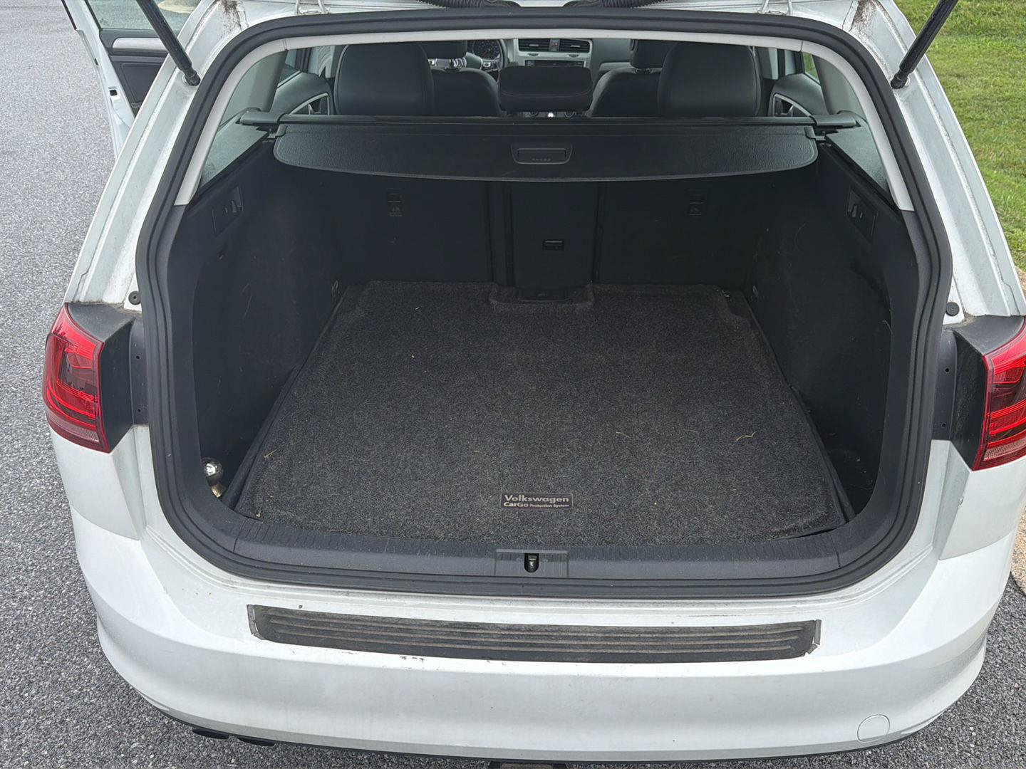 Used 2015 Volkswagen Golf S FWD image 19