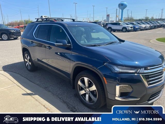 Used 2022 Chevrolet Traverse LT w/ LT Premium Package