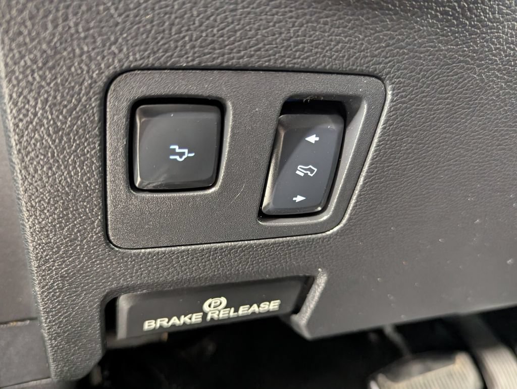 Used 2017 Ford F250 Lariat w/ Lariat Ultimate Package AWD/4WD image 13