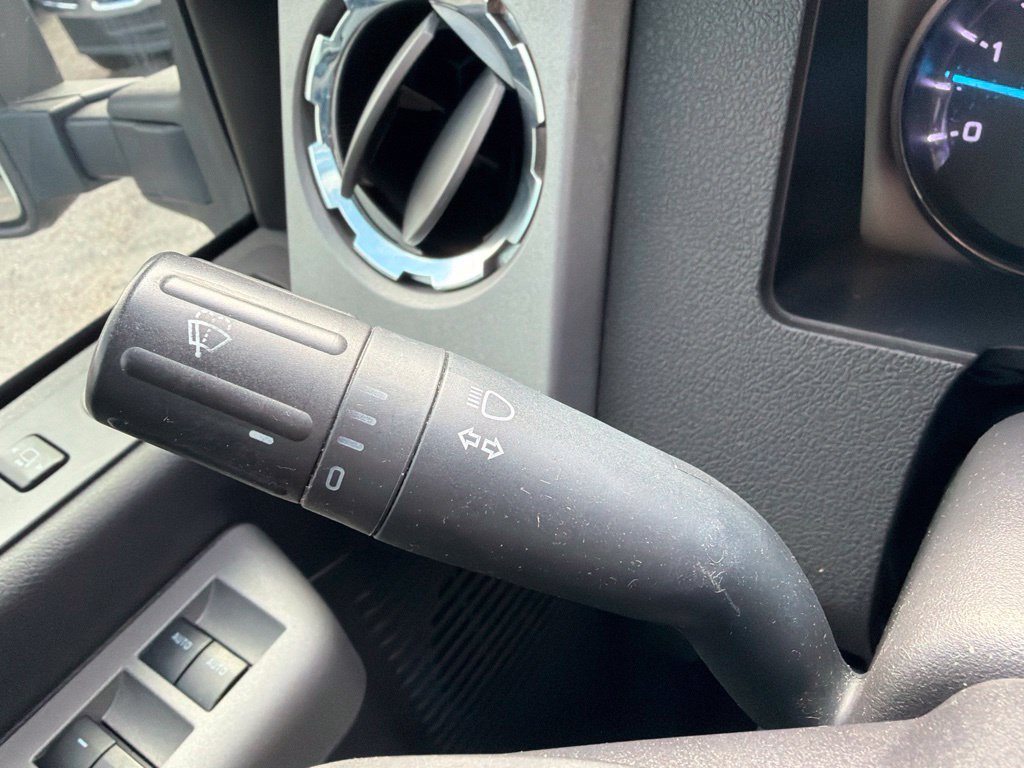 Used 2015 Ford F250 Lariat w/ Lariat Ultimate Package AWD/4WD image 34