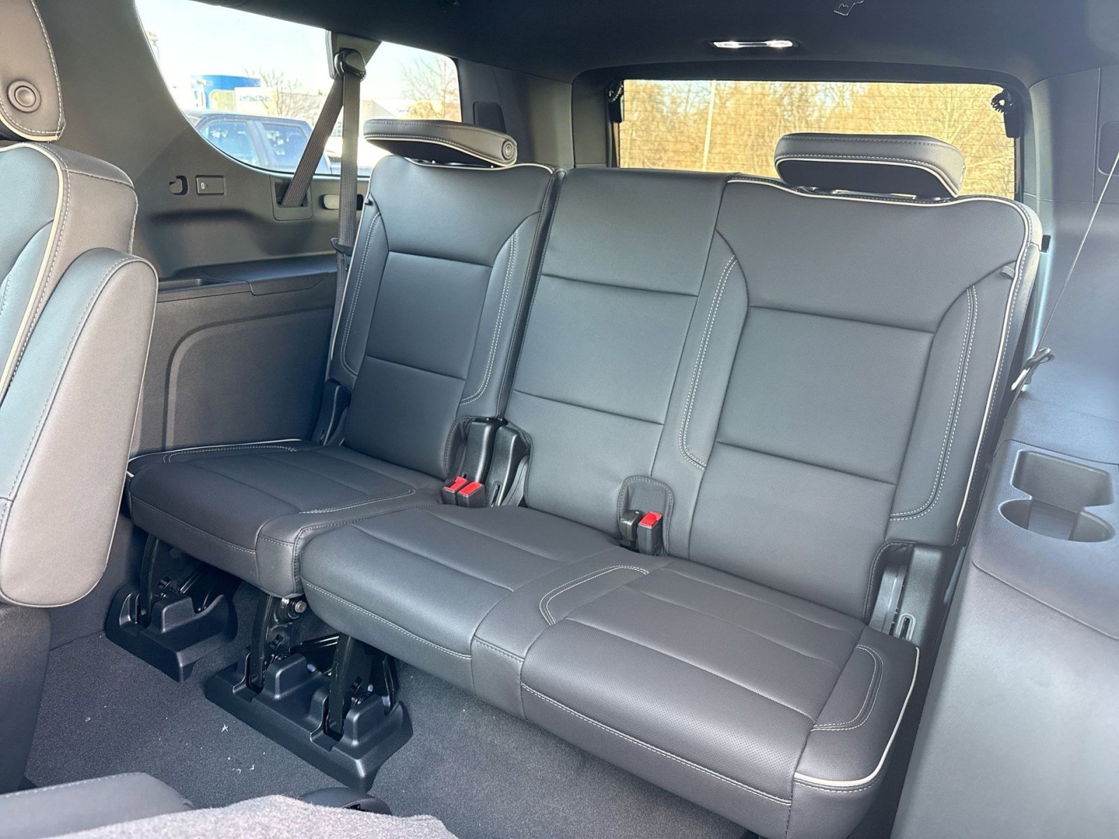 New 2026 GMC Yukon XL Elevation w/ Elevation Premium Package image 19