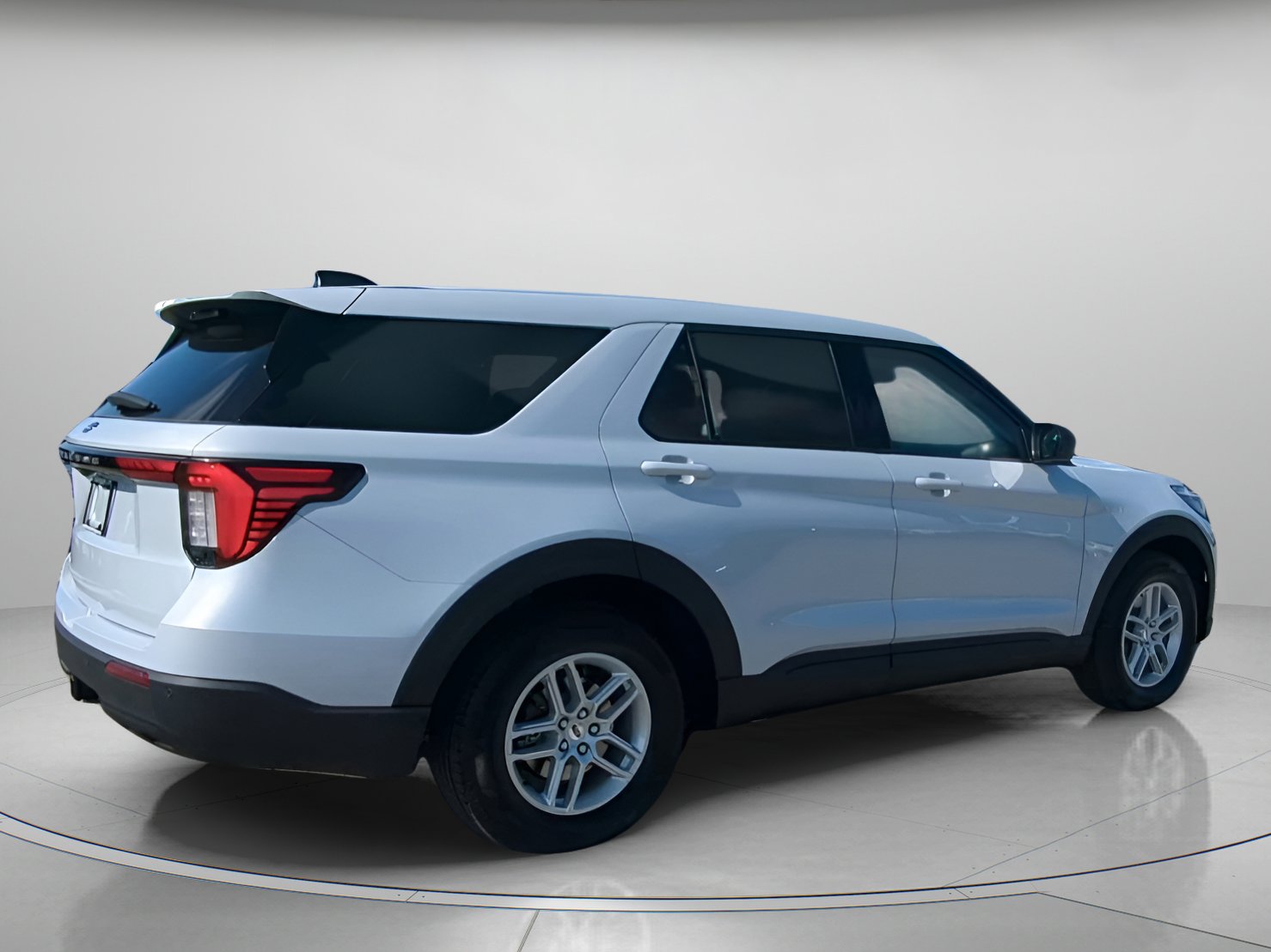 New 2026 Ford Explorer Active RWD image 32