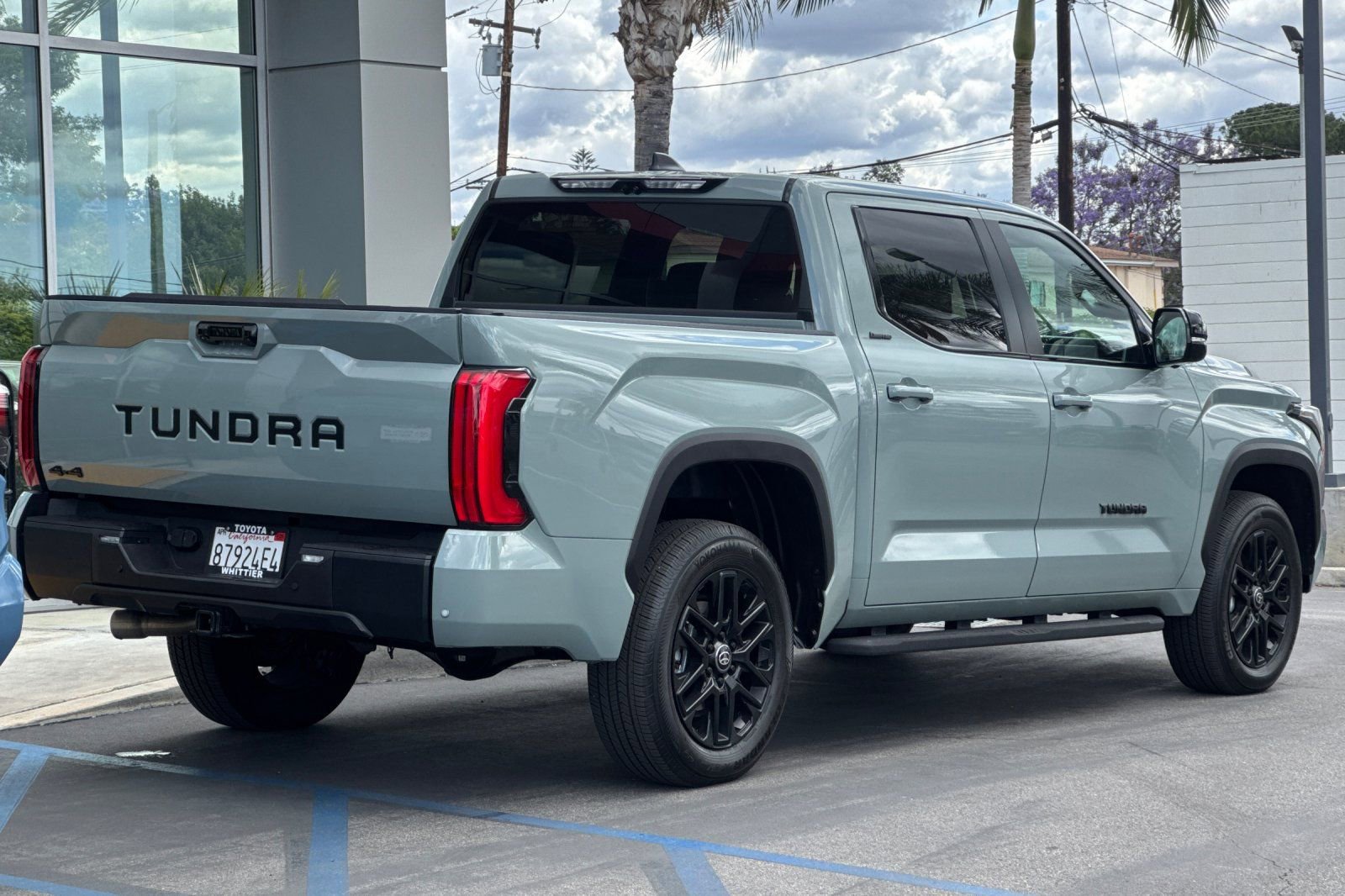 Certified 2025 Toyota Tundra Limited AWD/4WD image 5