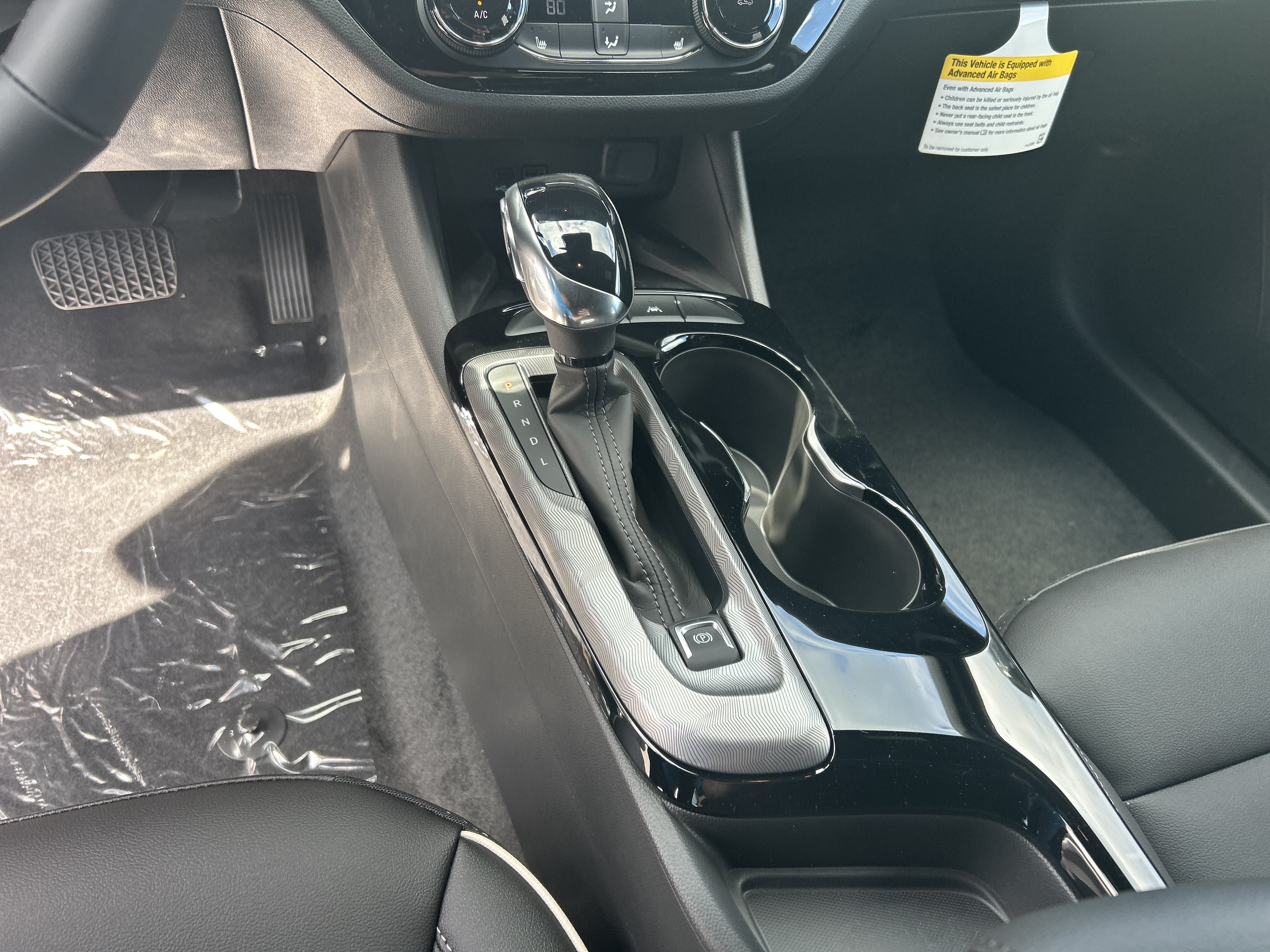 New 2026 Buick Envista Sport Touring w/ Studio Series FWD image 23
