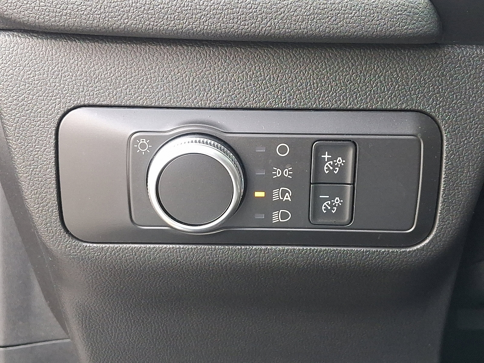 Used 2022 Ford Escape SE image 23