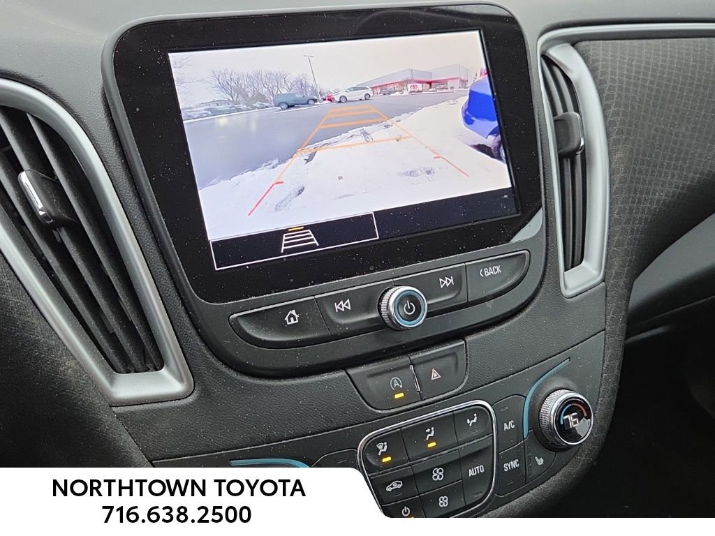 Used 2023 Chevrolet Malibu LT image 17