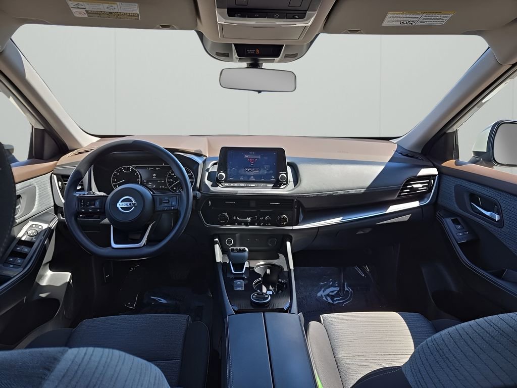 Used 2021 Nissan Rogue SV image 22