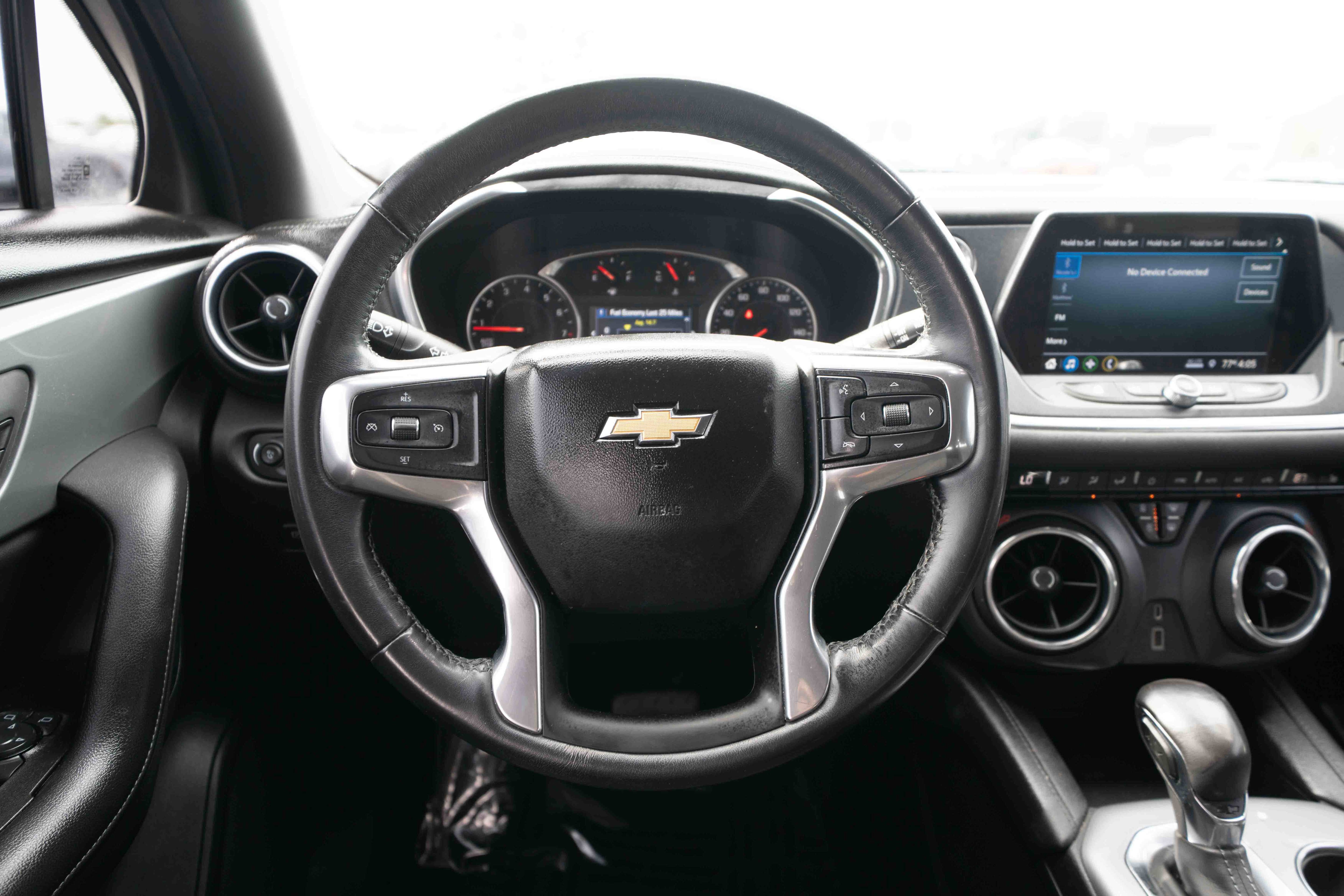 Used 2019 Chevrolet Blazer LT FWD image 21