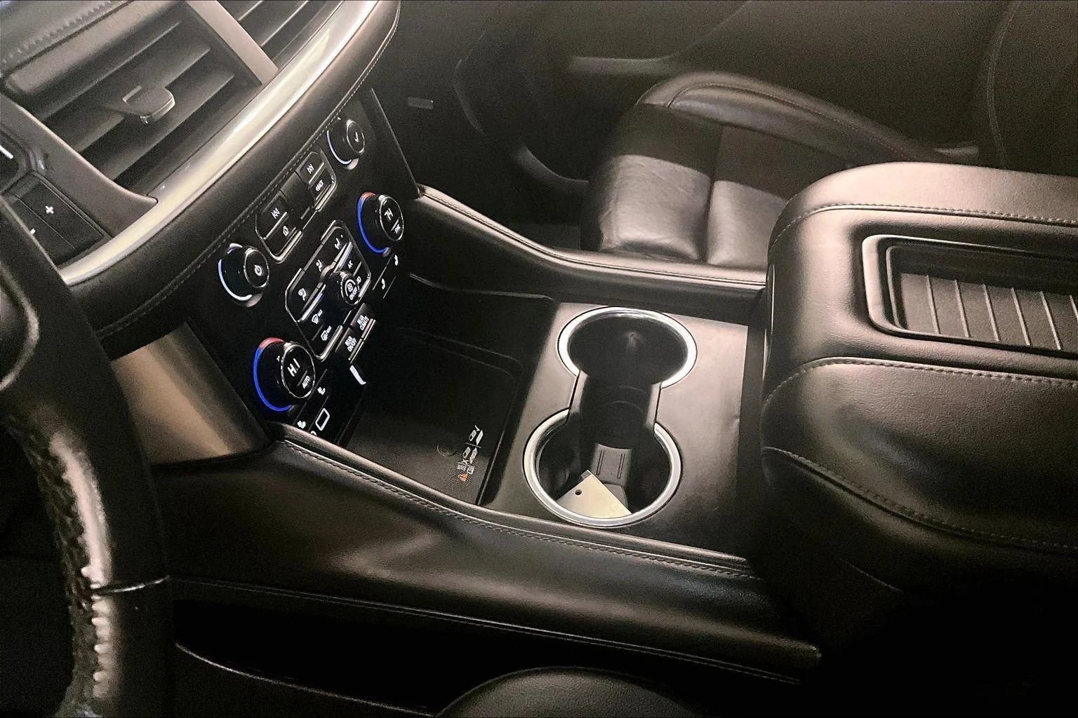 Used 2021 Chevrolet Tahoe Z71 image 16