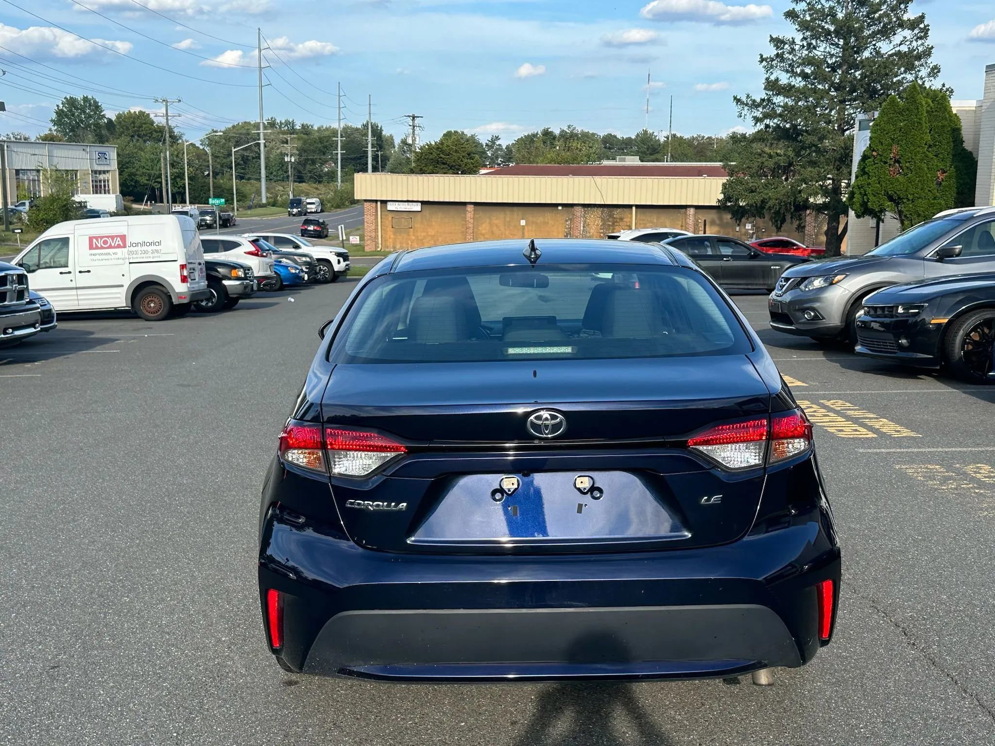 Used 2022 Toyota Corolla LE image 7