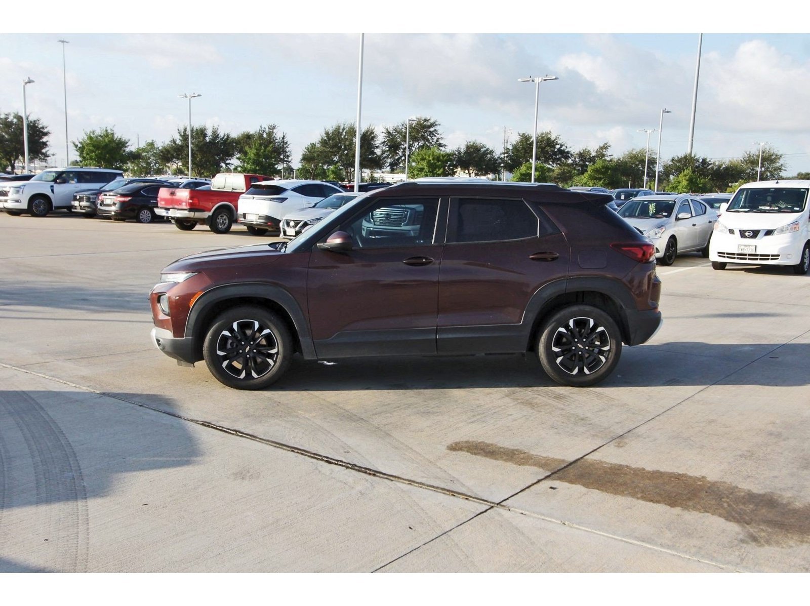 Used 2022 Chevrolet TrailBlazer LT FWD image 3