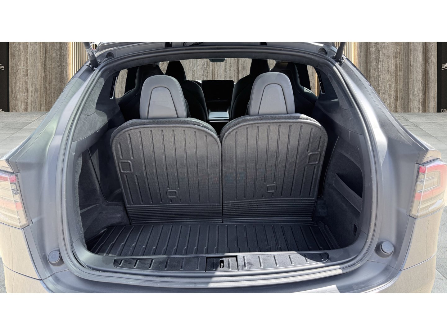 Used 2023 Tesla Model X Plaid image 38