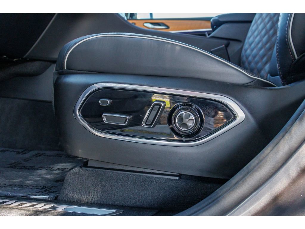 Used 2024 Jeep Grand Cherokee Summit AWD/4WD image 17