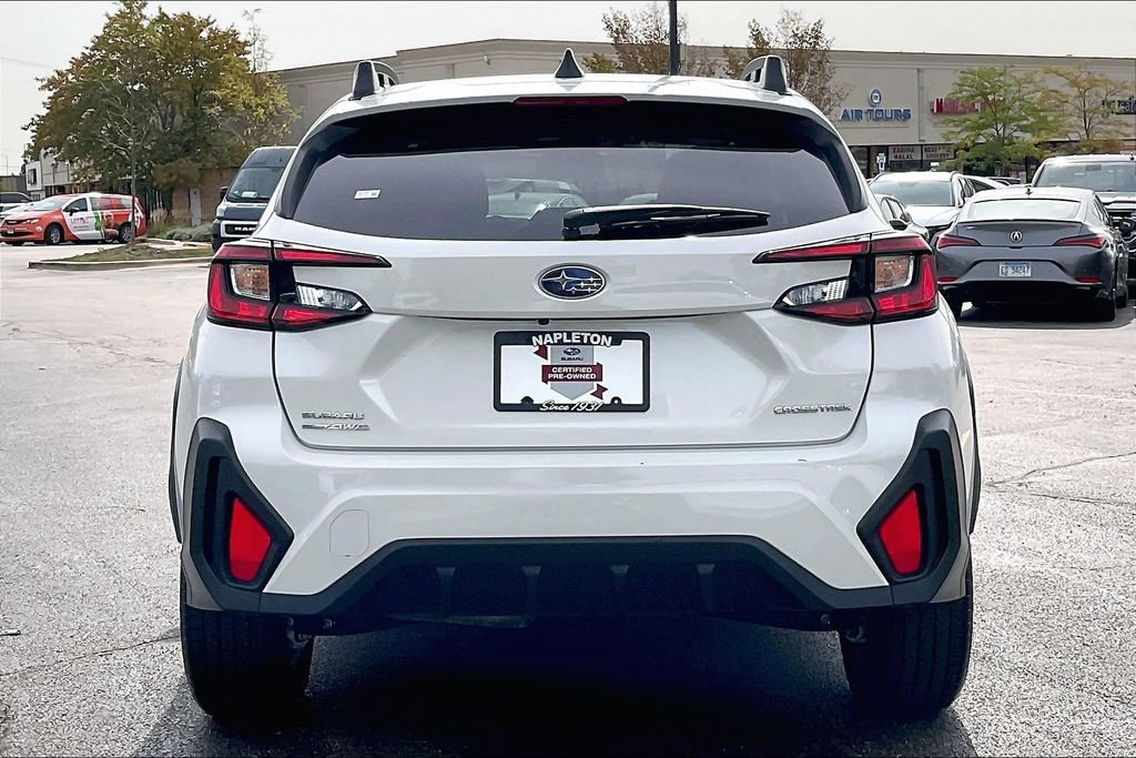 Used 2025 Subaru Crosstrek 2.5i Premium AWD/4WD image 3