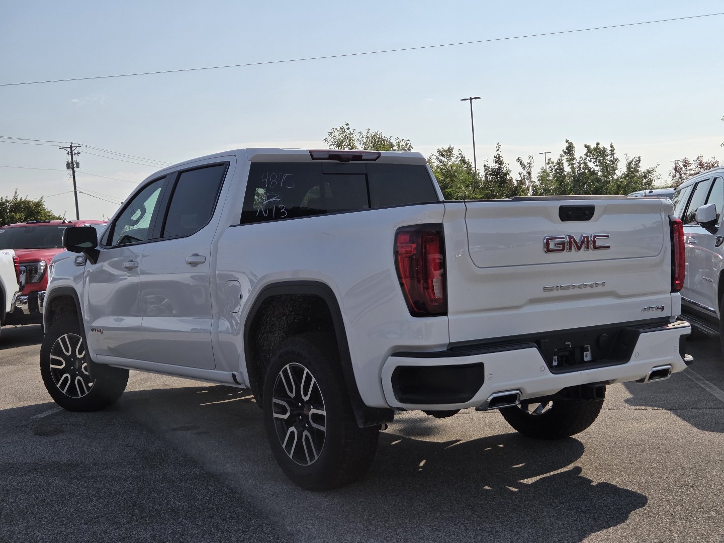 New 2026 GMC Sierra 1500 AT4 w/ AT4 Premium Package AWD/4WD image 17