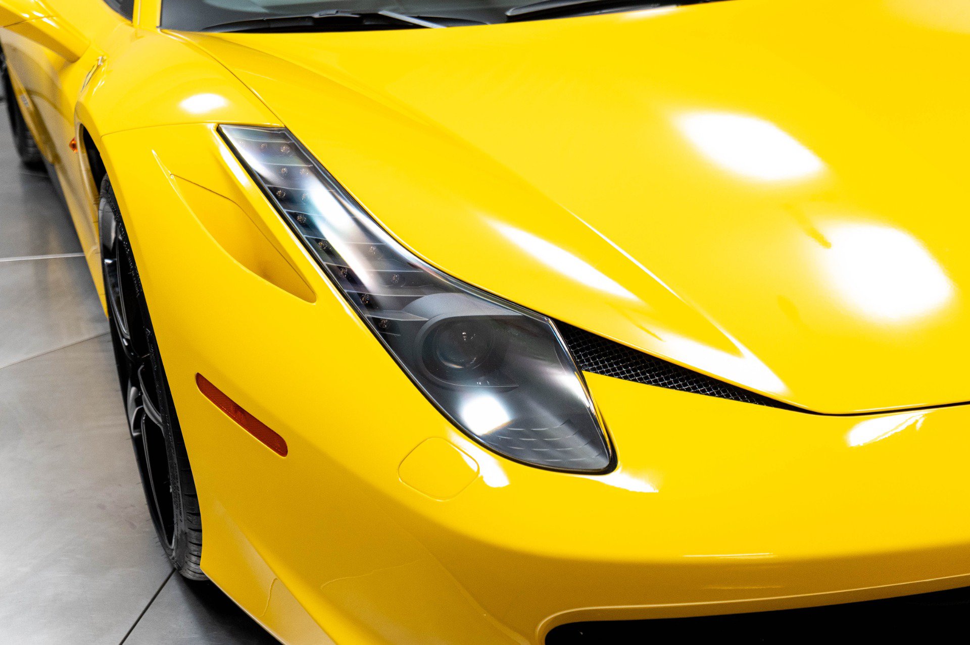 Used 2010 Ferrari 458 Italia Coupe RWD image 52