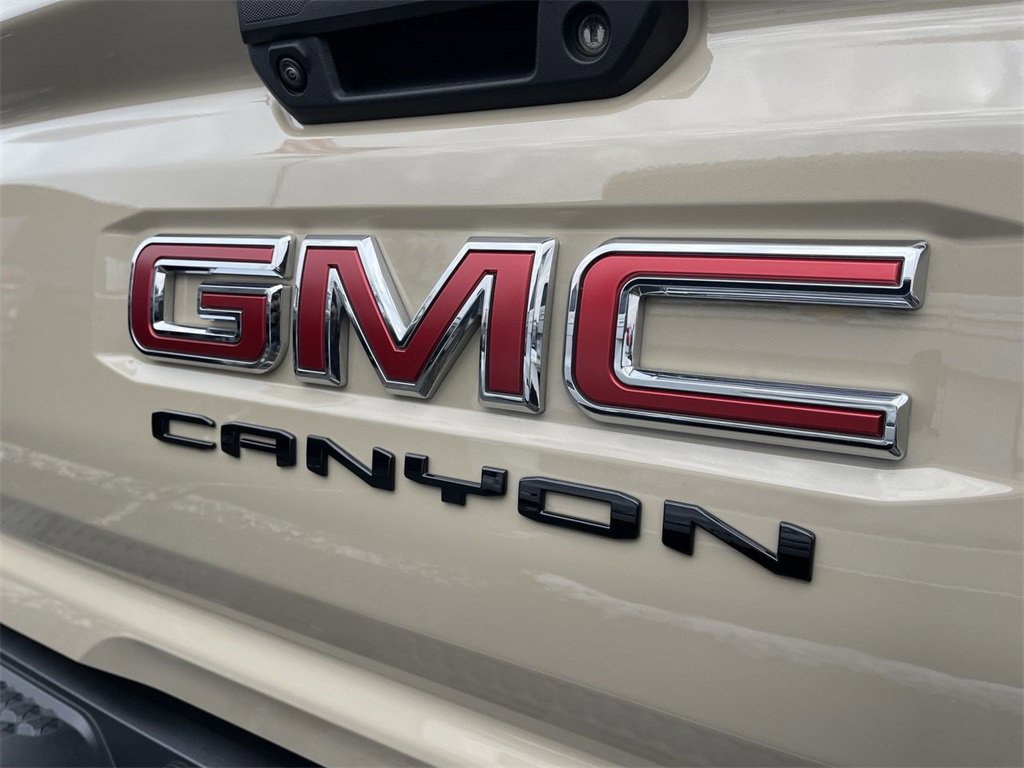 Used 2024 GMC Canyon AT4X image 9