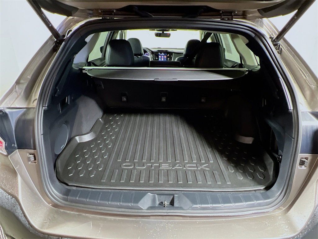 Used 2024 Subaru Outback Limited image 24