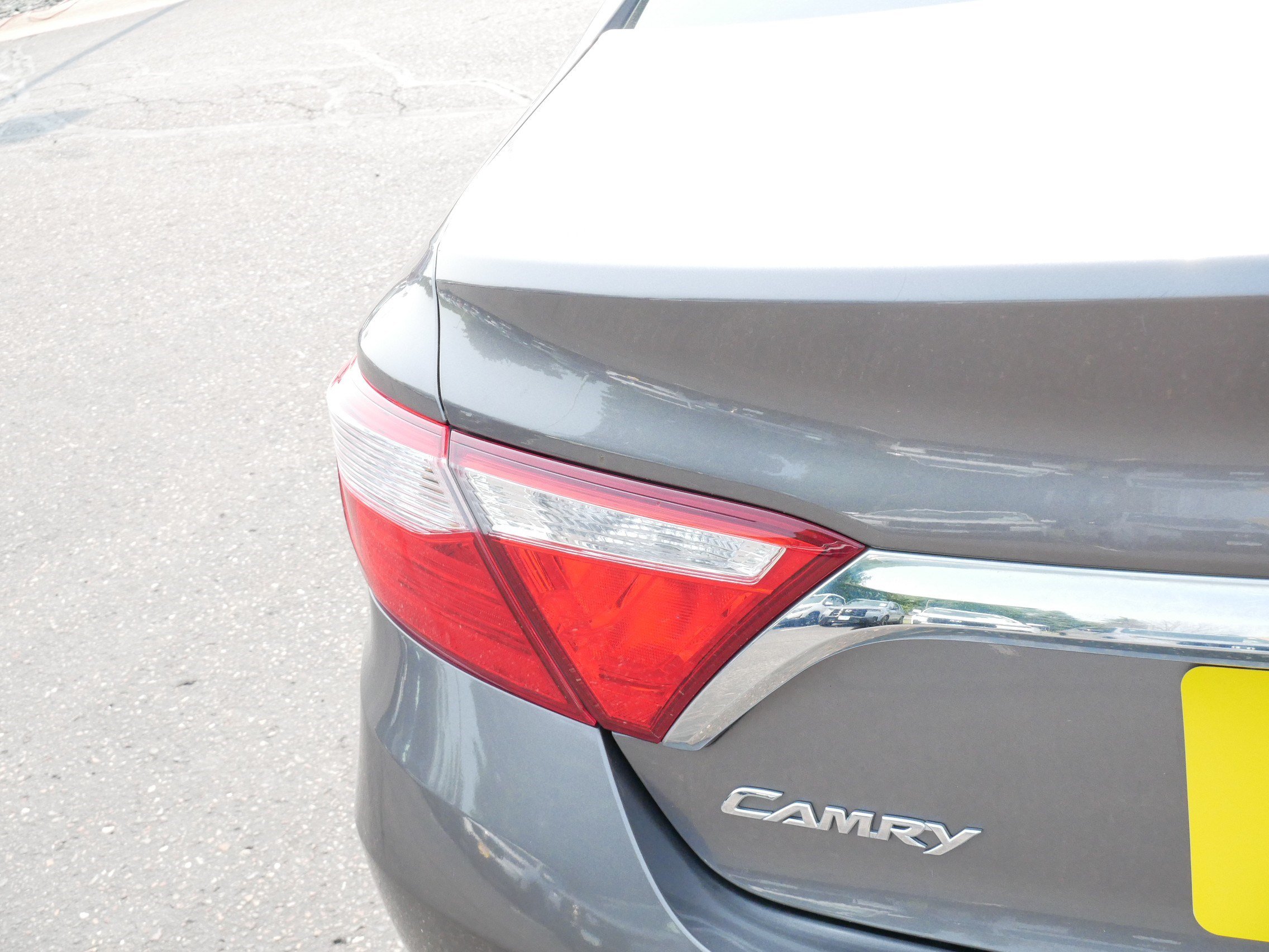Used 2015 Toyota Camry LE FWD image 17