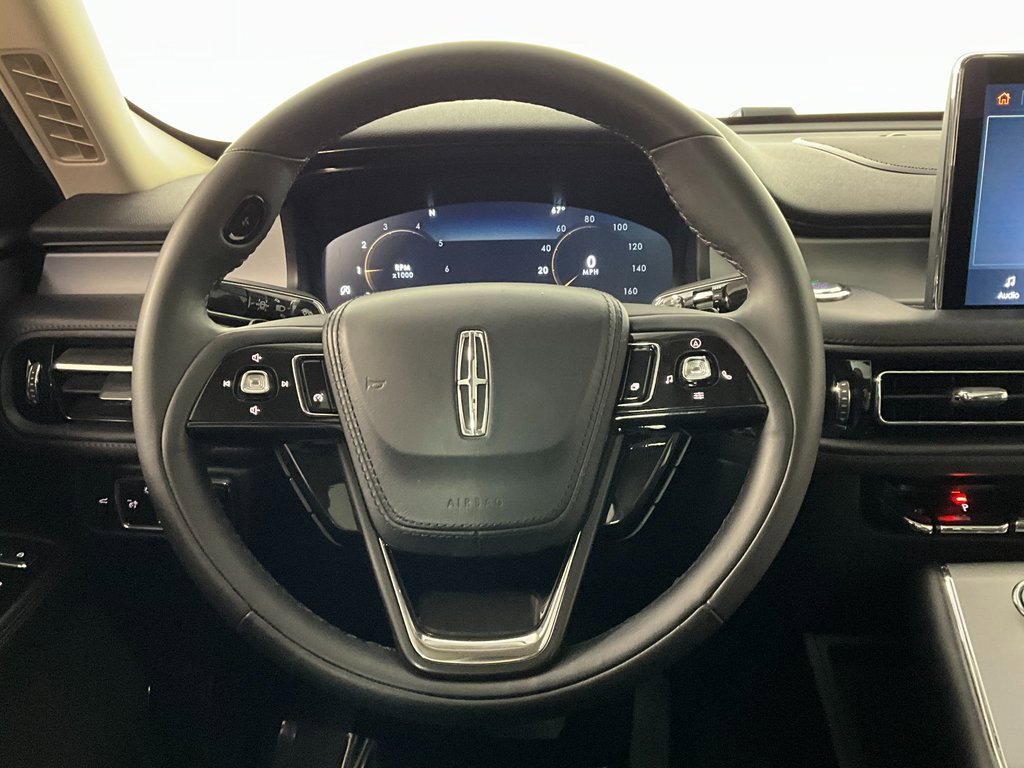 Used 2023 Lincoln Aviator 2WD w/ Premium Package image 12
