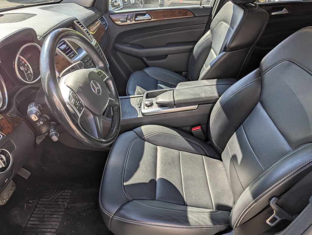 Used 2013 Mercedes-Benz ML 550 4MATIC image 9