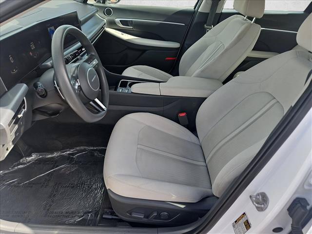Used 2025 Hyundai Sonata SEL FWD image 14