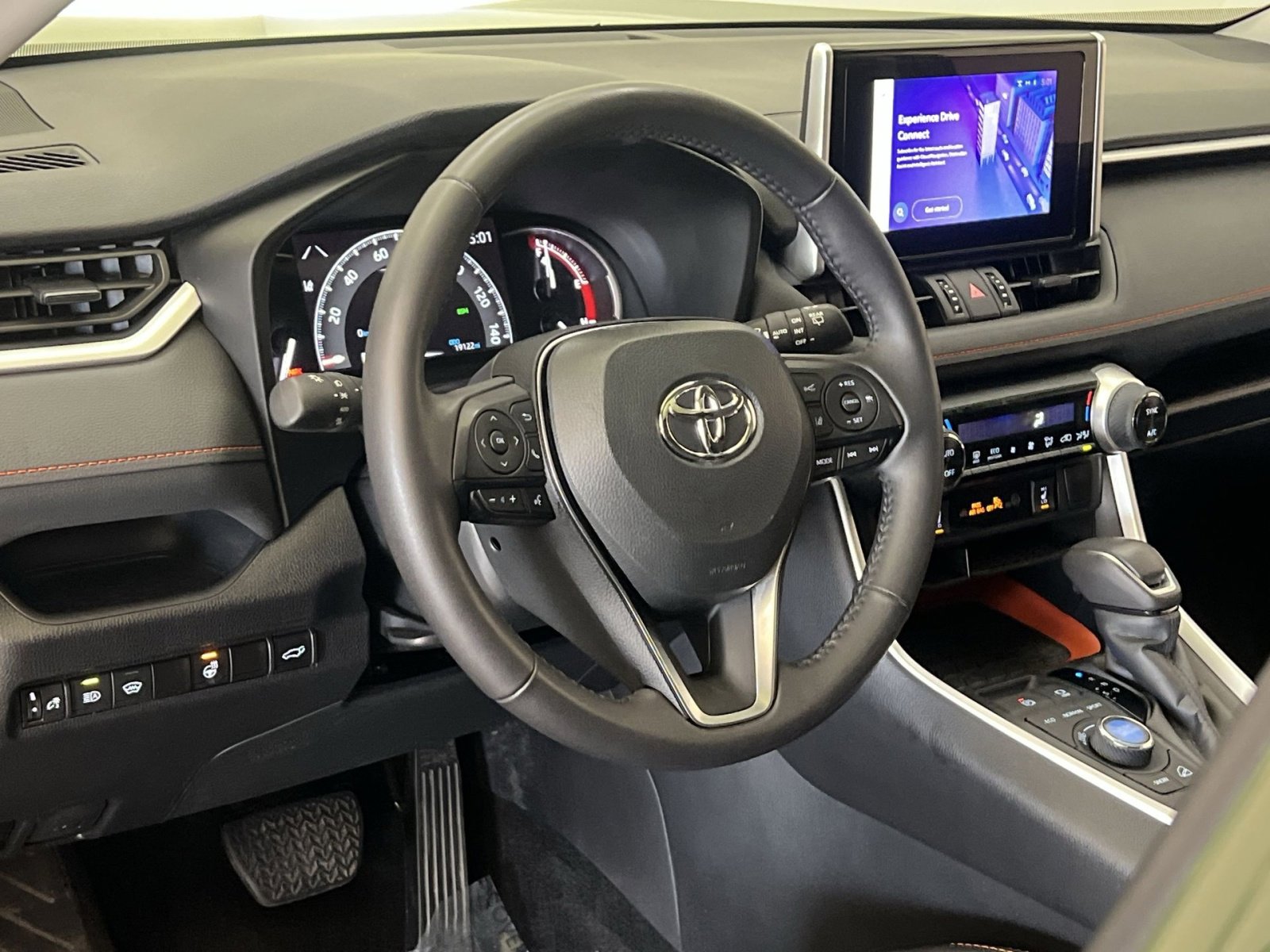 Used 2024 Toyota RAV4 Adventure w/ Convenience Package AWD/4WD image 15