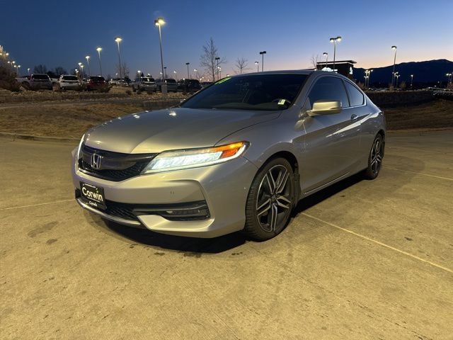 Used 2017 Honda Accord Touring image 3