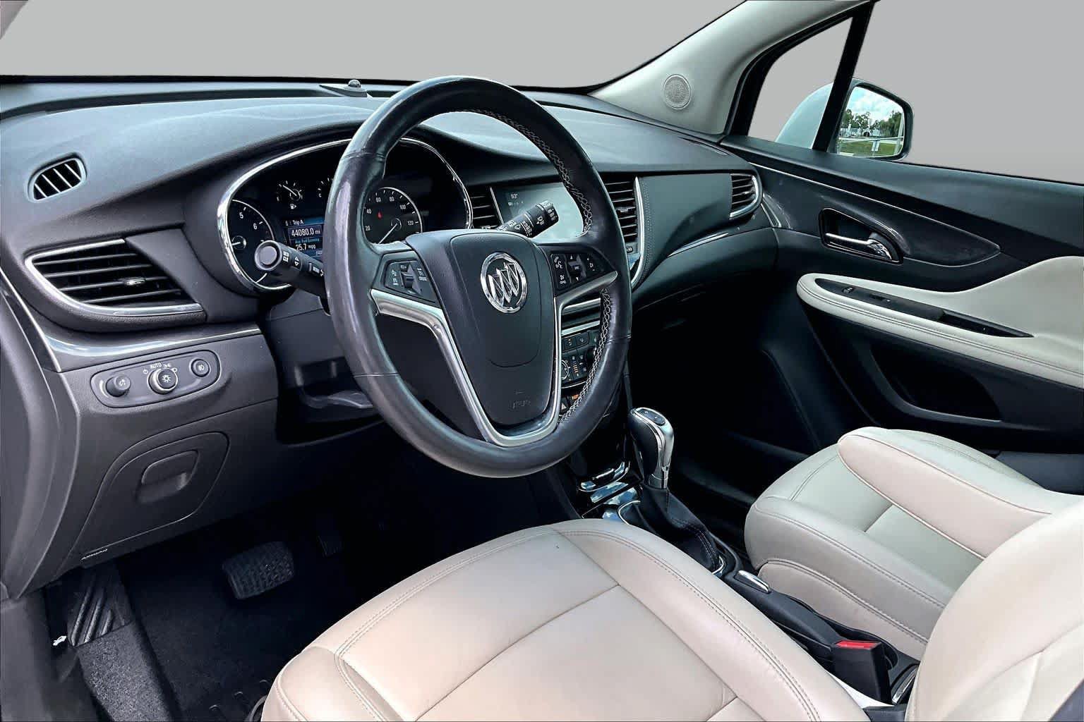 Used 2020 Buick Encore Essence w/ Safety Package II FWD image 18